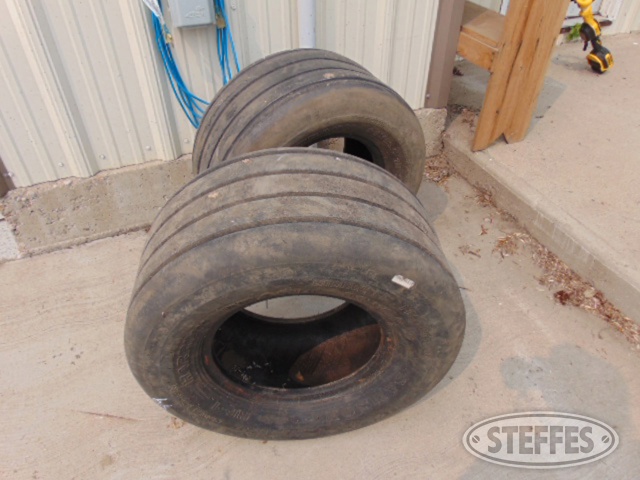 (2) 31x13.5x15 tires